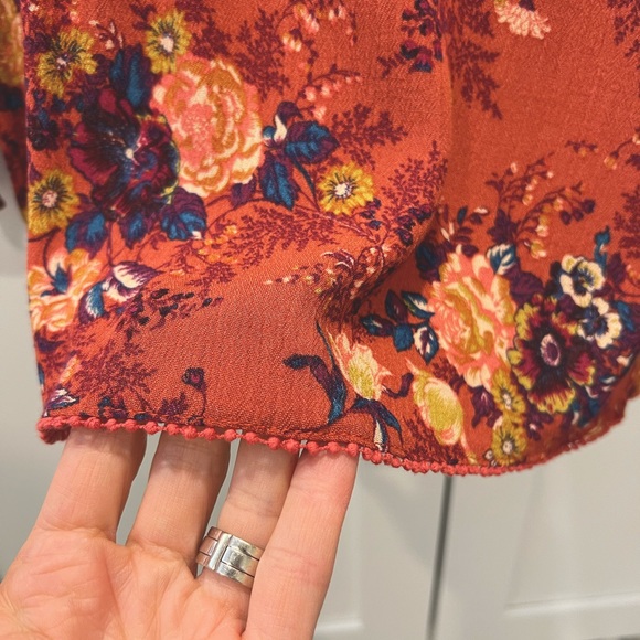 American Eagle floral blouse - XS - Picture 3 of 13